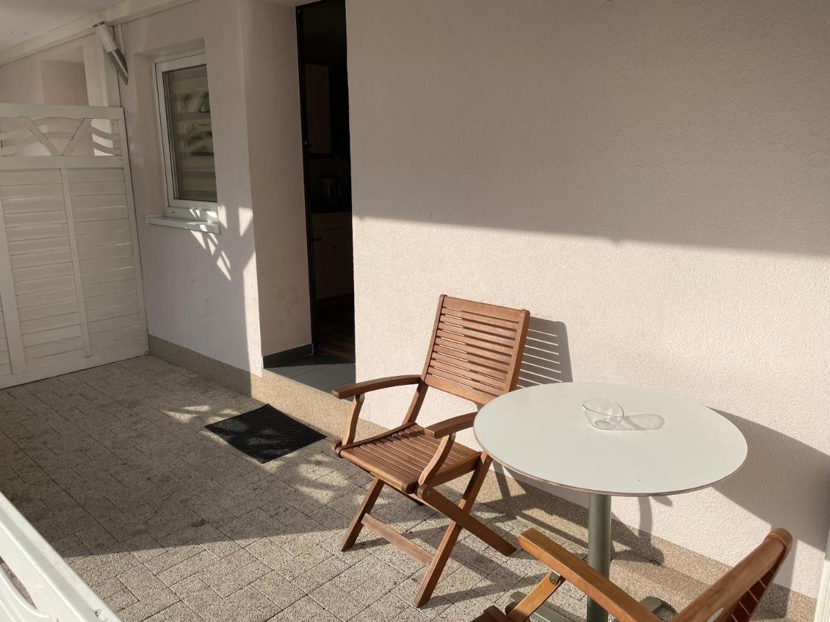 Domki Przy Obrze Skwierzyna Buitenkant foto